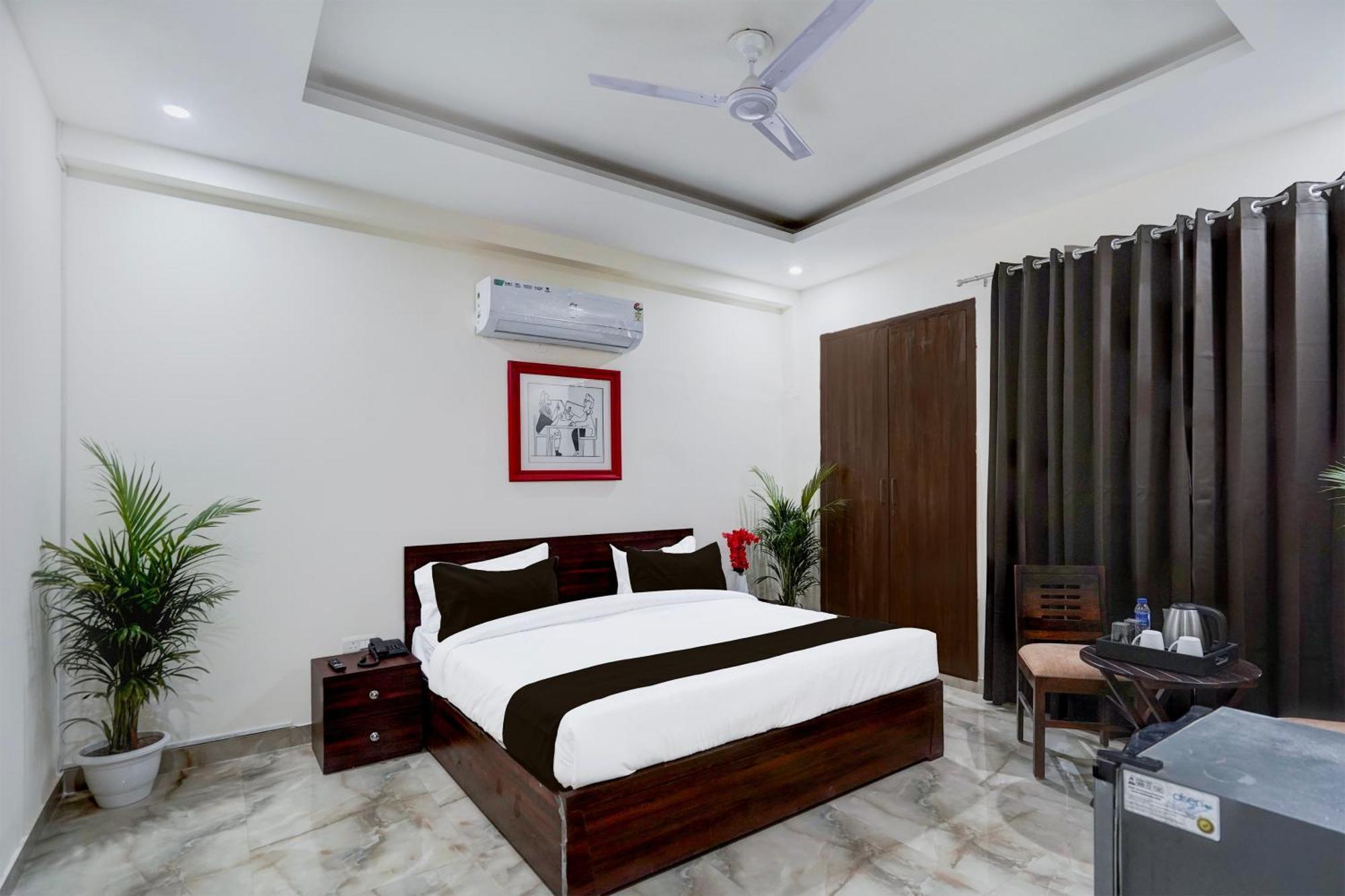 Townhouse Delight Inn Gurgaon Exterior photo