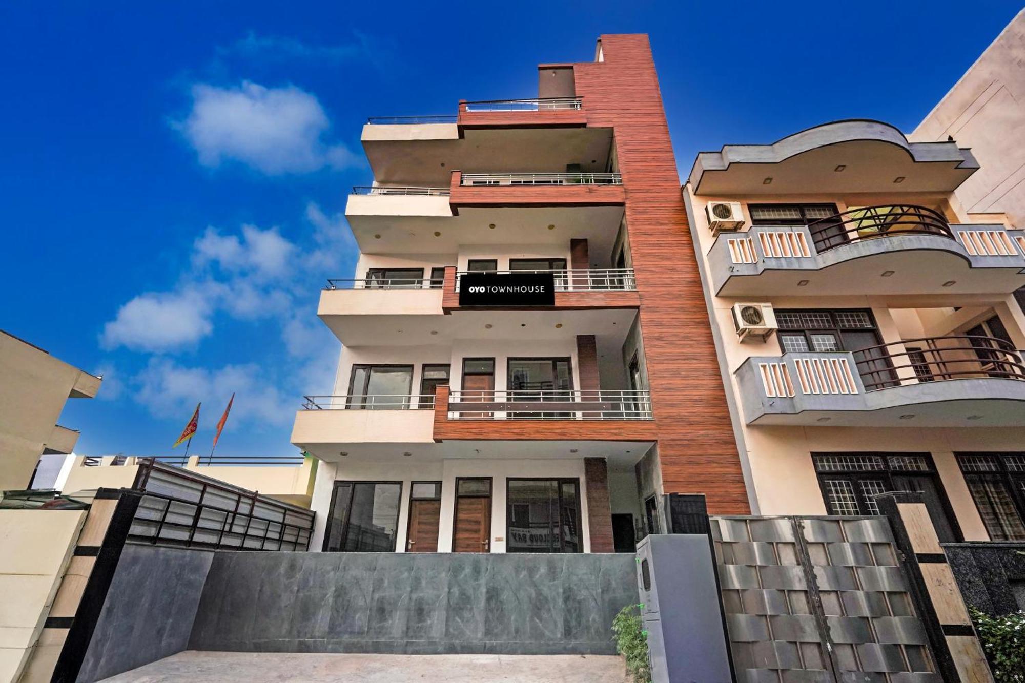 Townhouse Delight Inn Gurgaon Exterior photo