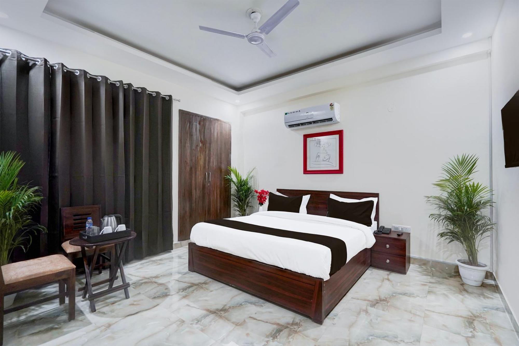 Townhouse Delight Inn Gurgaon Exterior photo
