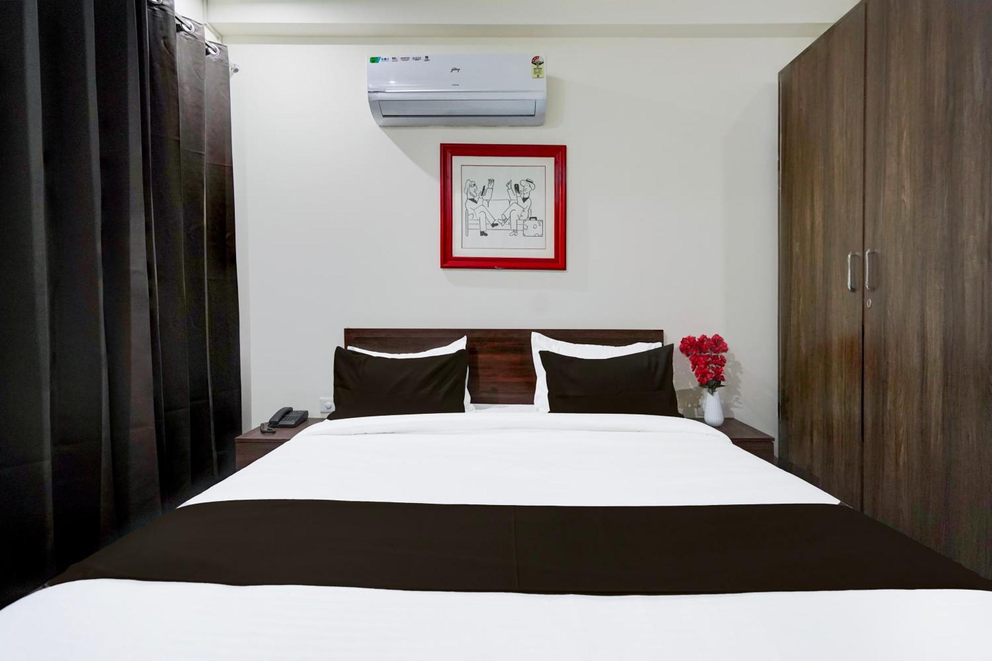 Townhouse Delight Inn Gurgaon Exterior photo