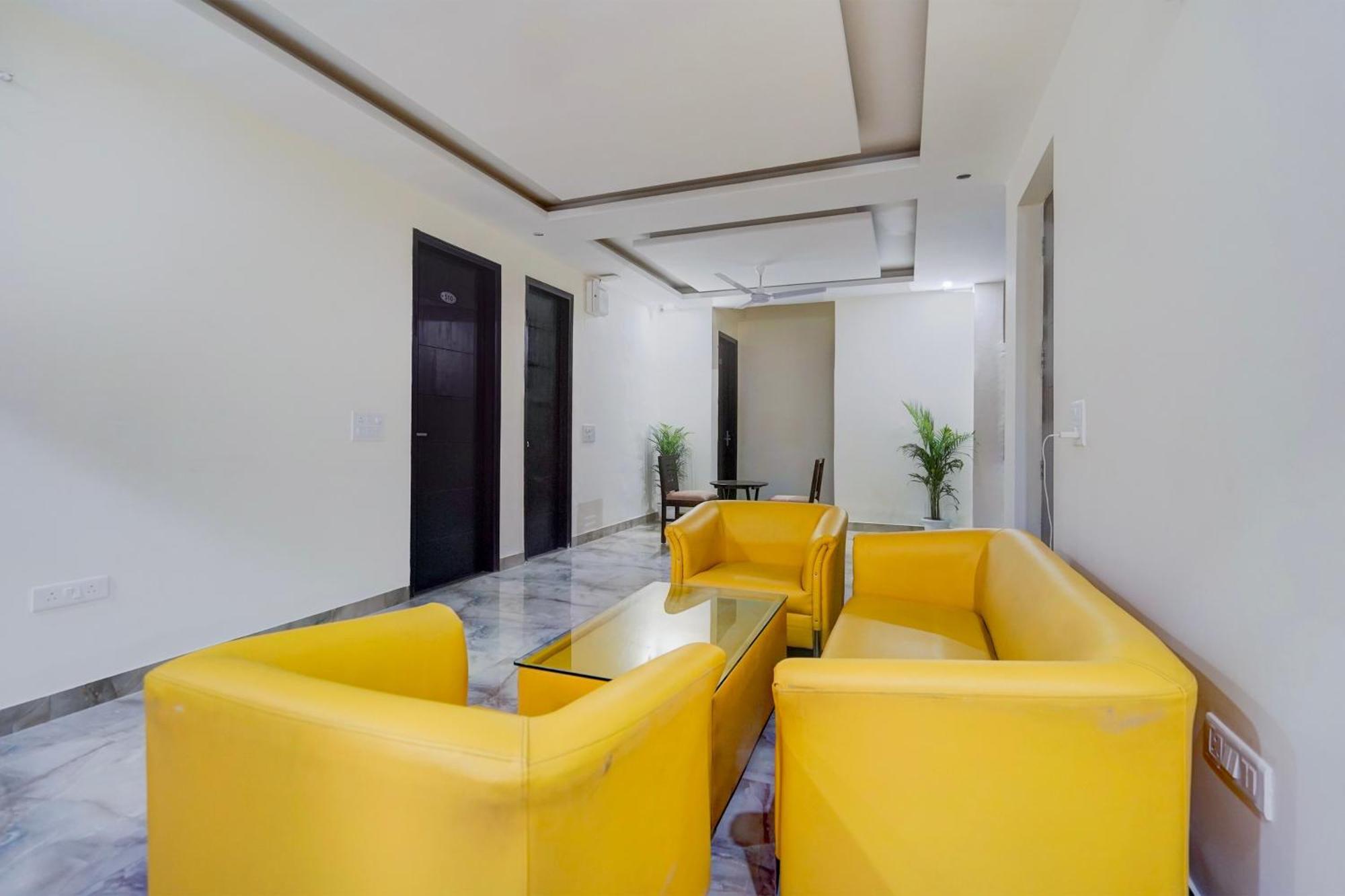 Townhouse Delight Inn Gurgaon Exterior photo